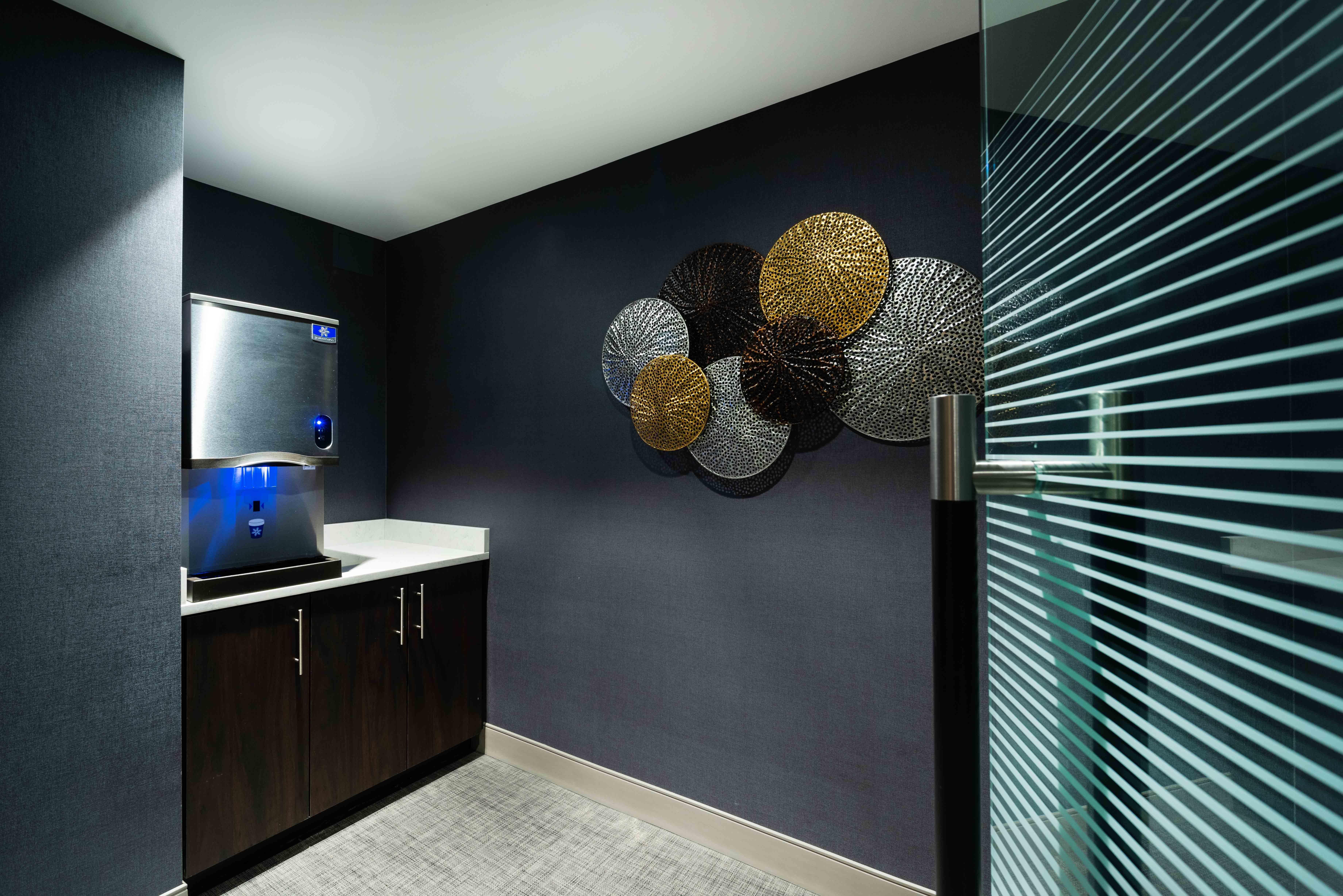 Holiday Inn Express - Boston South - Quincy By Ihg Экстерьер фото
