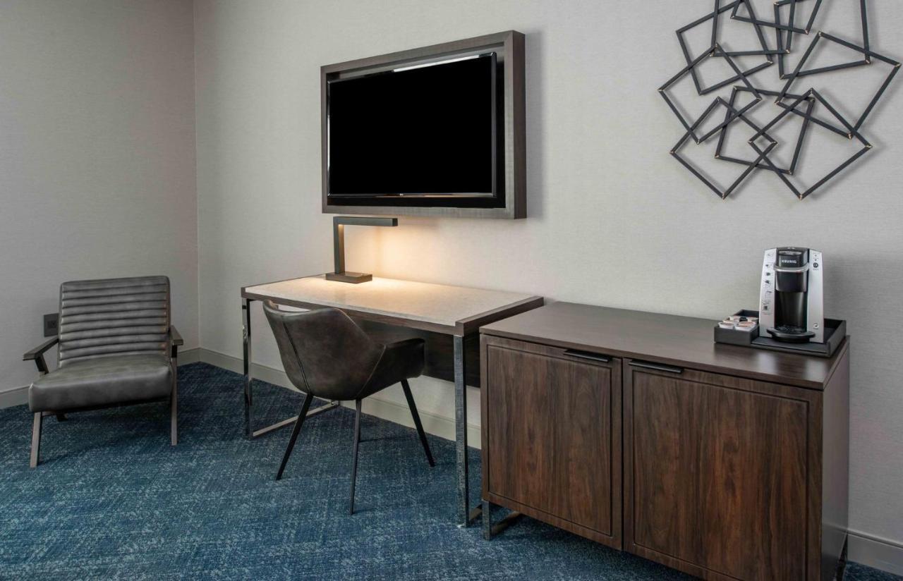 Holiday Inn Express - Boston South - Quincy By Ihg Экстерьер фото
